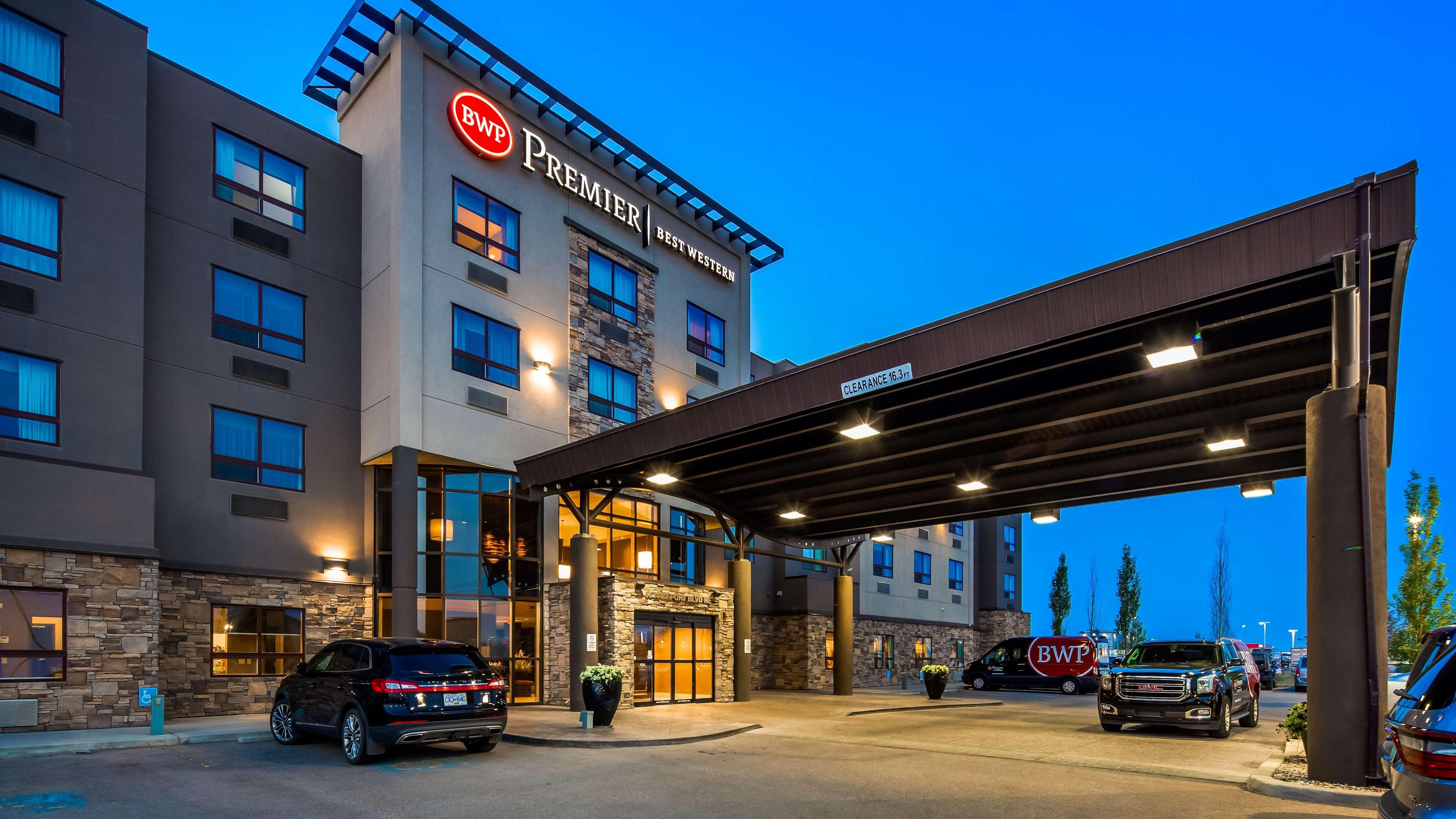 Best Western Premier Freeport Inn Calgary Airport Екстериор снимка