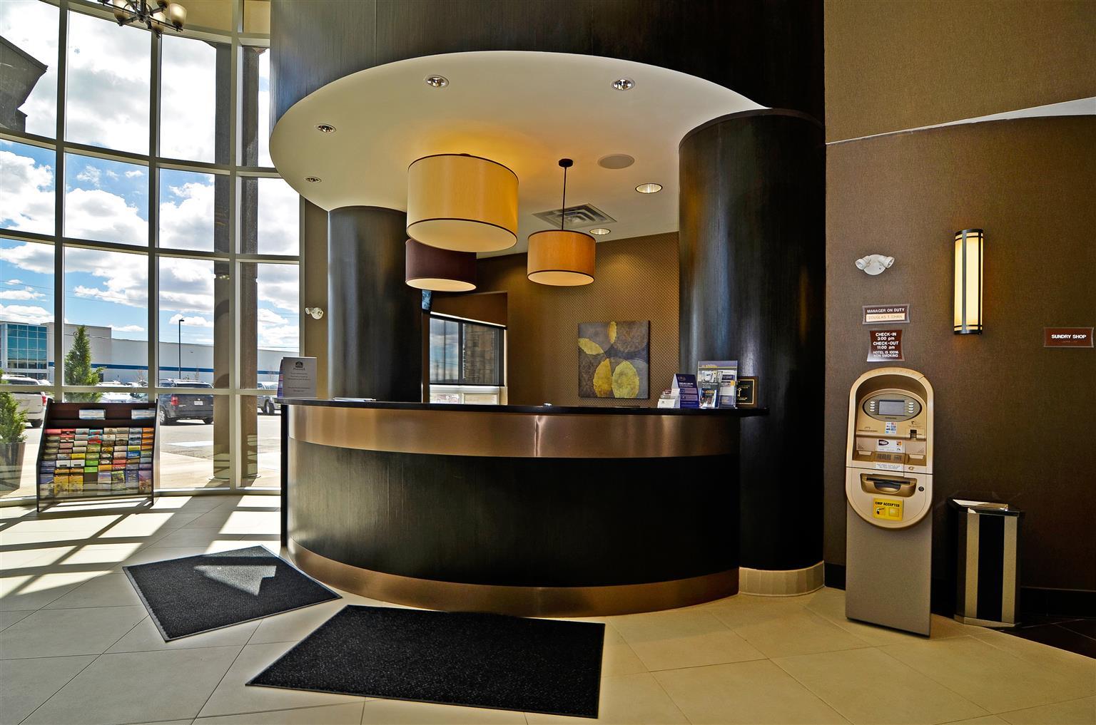 Best Western Premier Freeport Inn Calgary Airport Екстериор снимка