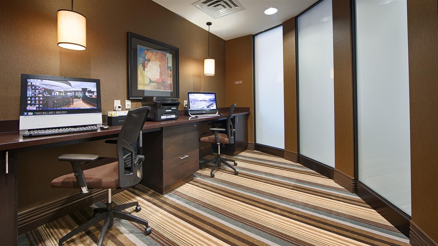 Best Western Premier Freeport Inn Calgary Airport Екстериор снимка